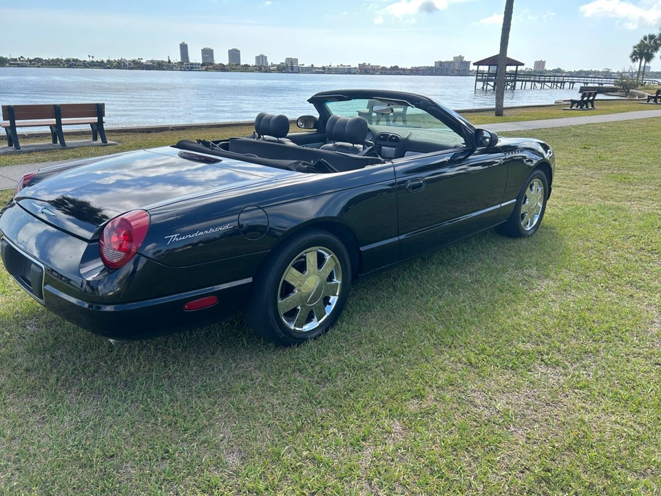 2002 Ford Thunderbird 11th Gen - Image 6 of 18