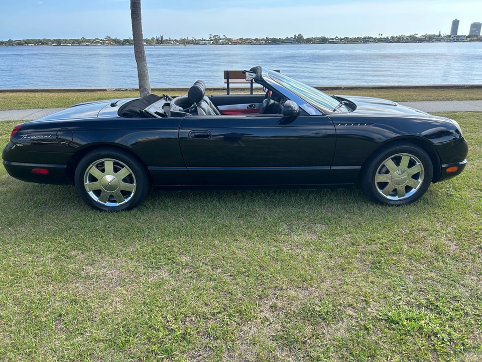 2002 Ford Thunderbird 11th Gen - Image 5 of 18