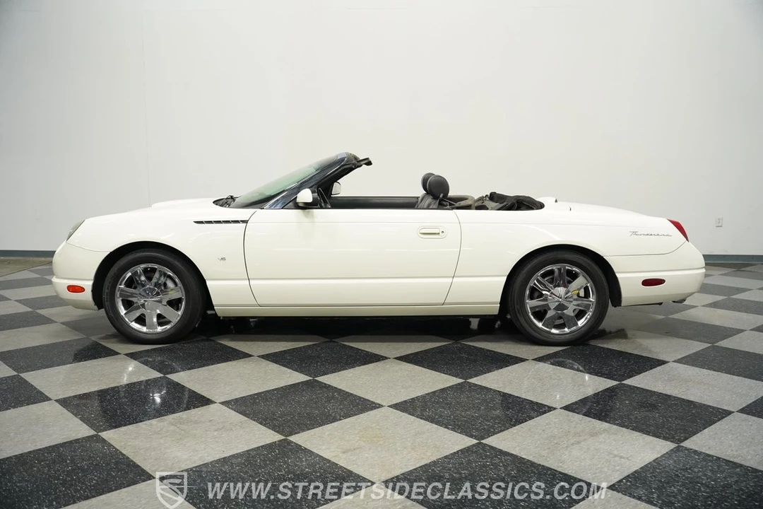 2002 Ford Thunderbird 11th Gen - Image 2 of 21