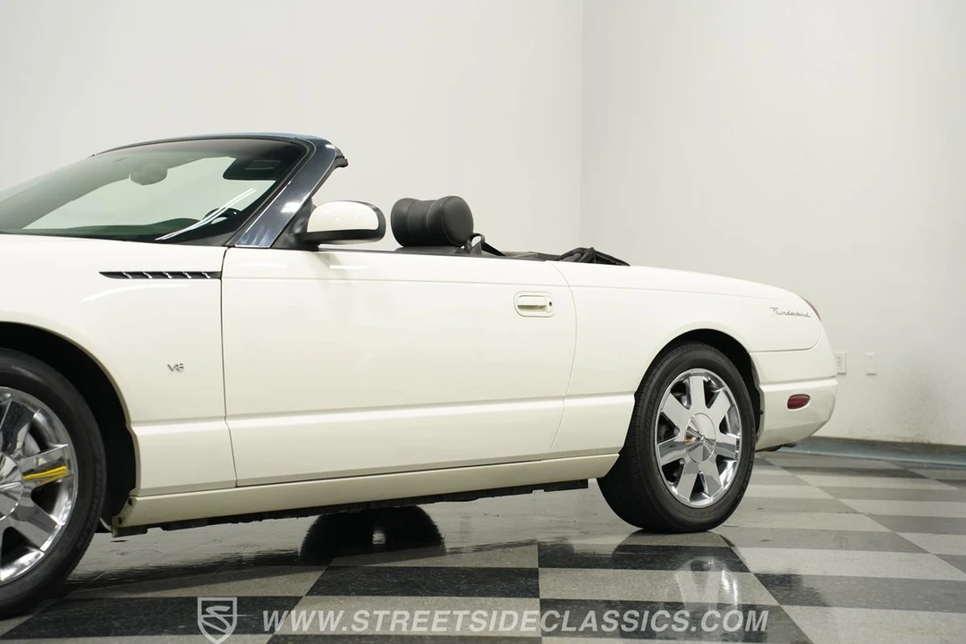 2002 Ford Thunderbird 11th Gen - Image 21 of 21