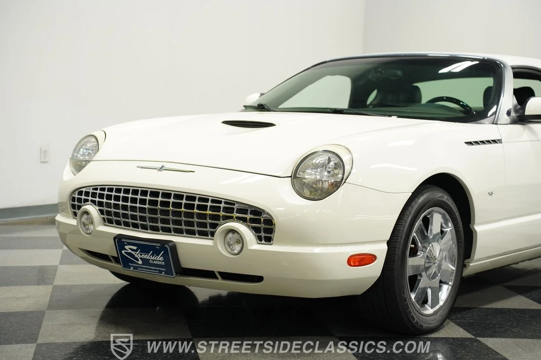 2002 Ford Thunderbird 11th Gen - Image 18 of 21
