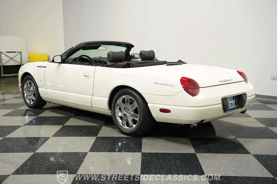 2002 Ford Thunderbird 11th Gen - Image 10 of 12