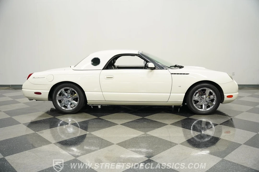 2002 Ford Thunderbird 11th Gen - Image 14 of 21