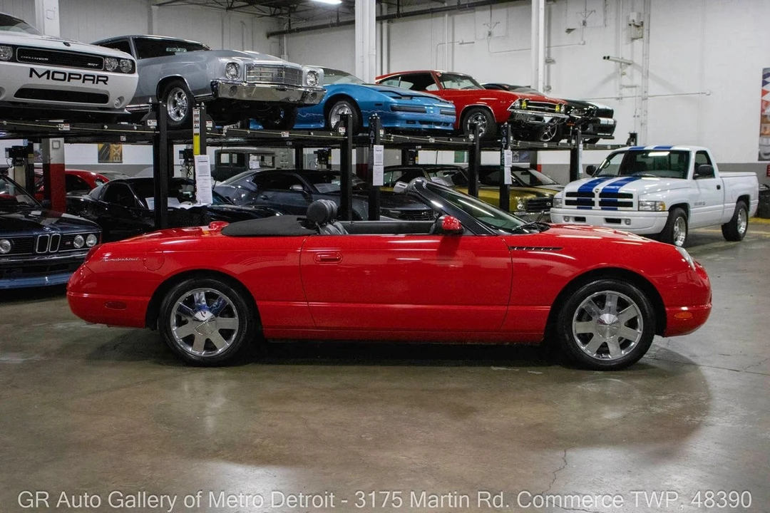 2002 Ford Thunderbird 11th Gen - Image 10 of 21