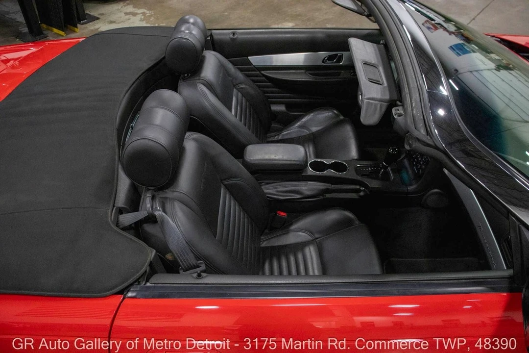 2002 Ford Thunderbird 11th Gen - Image 16 of 21