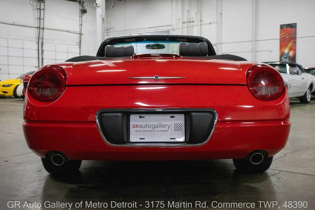 2002 Ford Thunderbird 10th Gen - Image 8 of 12