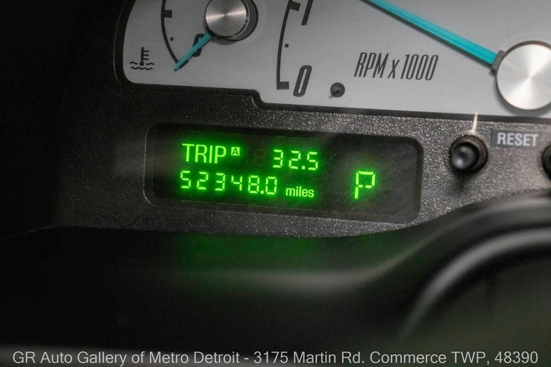 2002 Ford Thunderbird 11th Gen - Image 20 of 21
