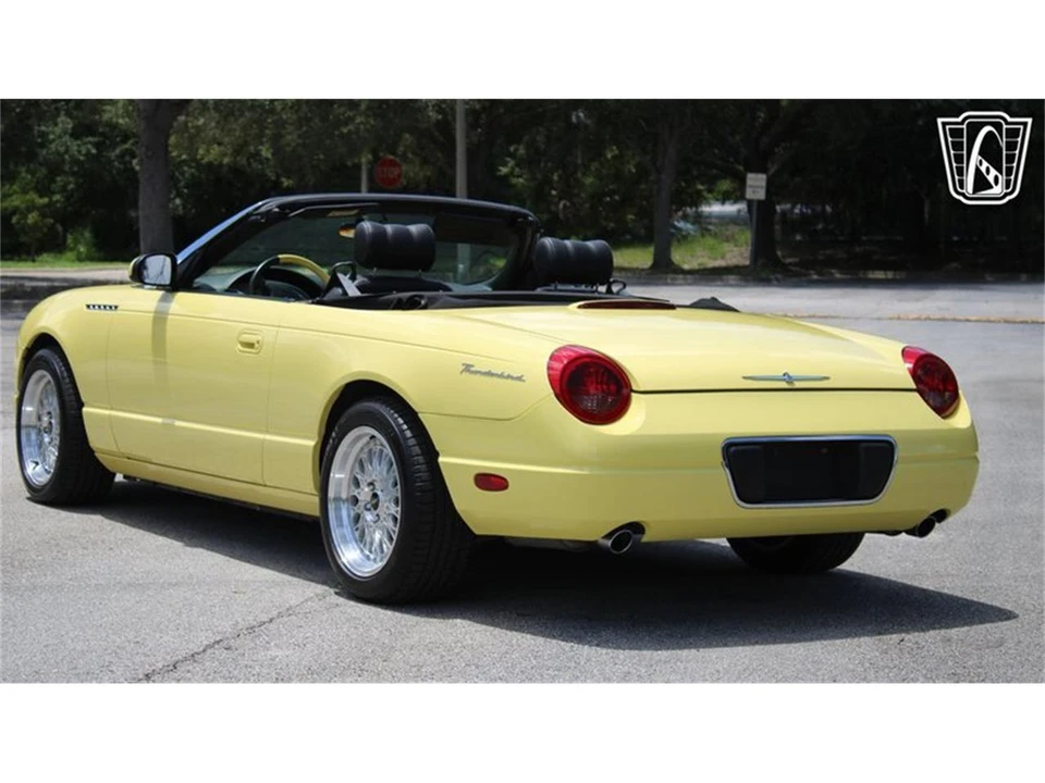 2002 Ford Thunderbird 11th Gen - Image 12 of 31