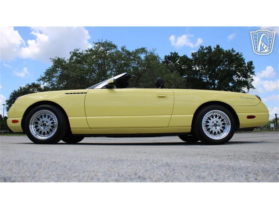 2002 Ford Thunderbird 11th Gen - Image 8 of 31