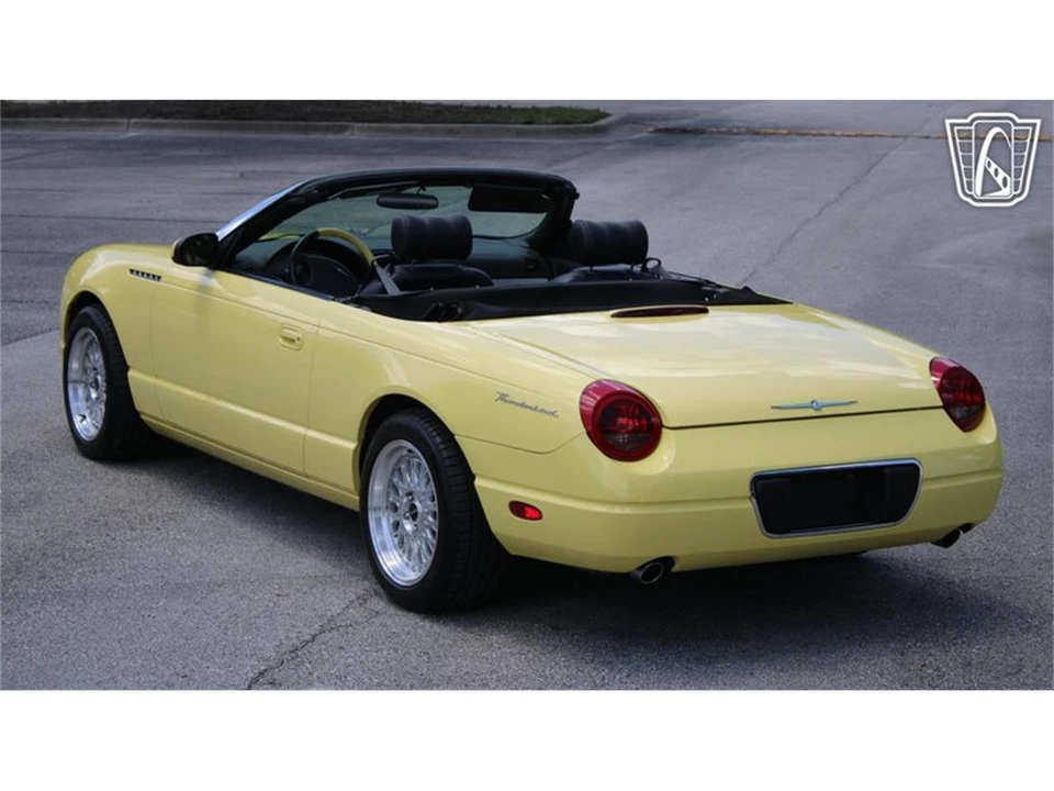 2002 Ford Thunderbird 11th Gen - Image 13 of 31