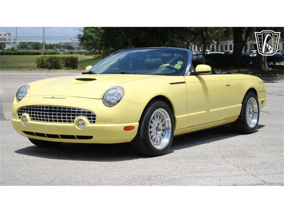 2002 Ford Thunderbird 11th Gen - Image 3 of 31