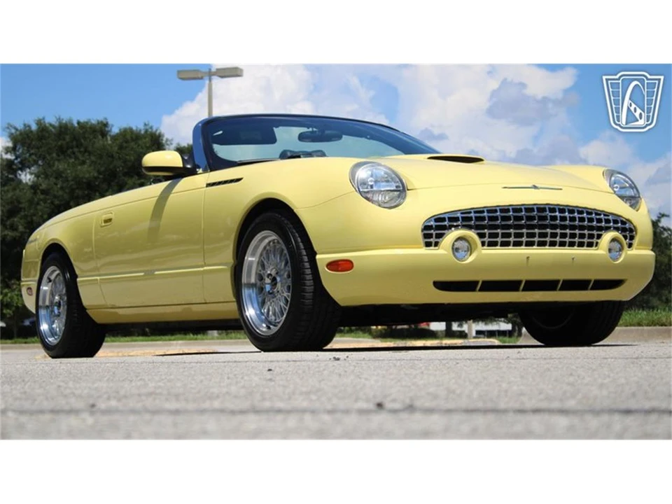 2002 Ford Thunderbird 11th Gen - Image 23 of 31