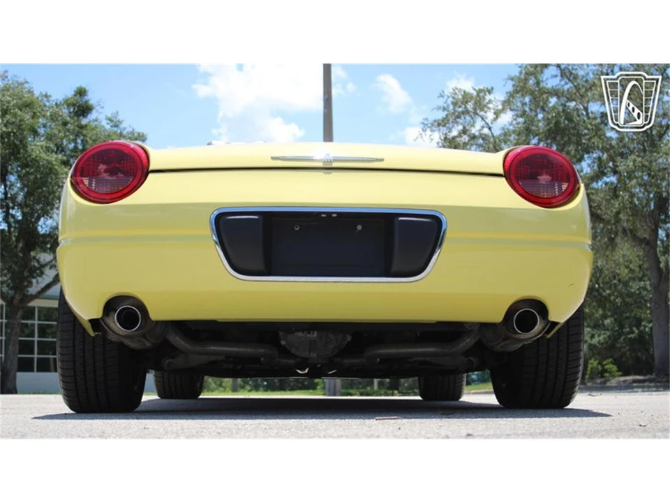 2002 Ford Thunderbird 11th Gen - Image 14 of 31