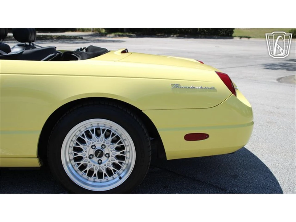 2002 Ford Thunderbird 11th Gen - Image 30 of 31