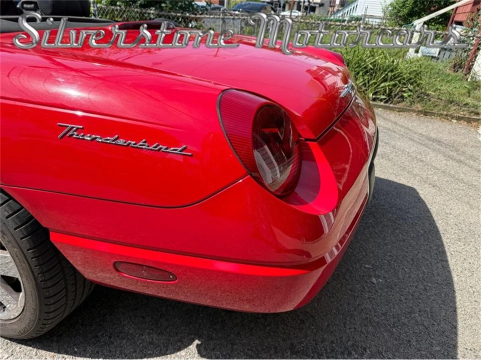 2002 Ford Thunderbird 11th Gen - Image 22 of 31