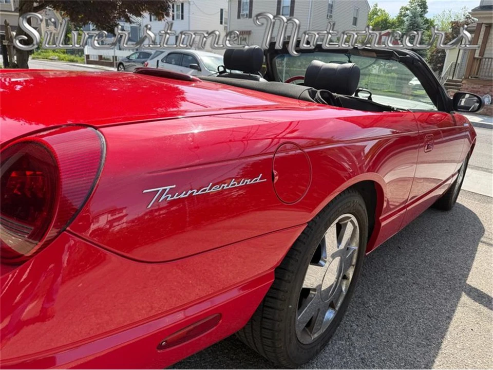 2002 Ford Thunderbird 11th Gen - Image 19 of 31