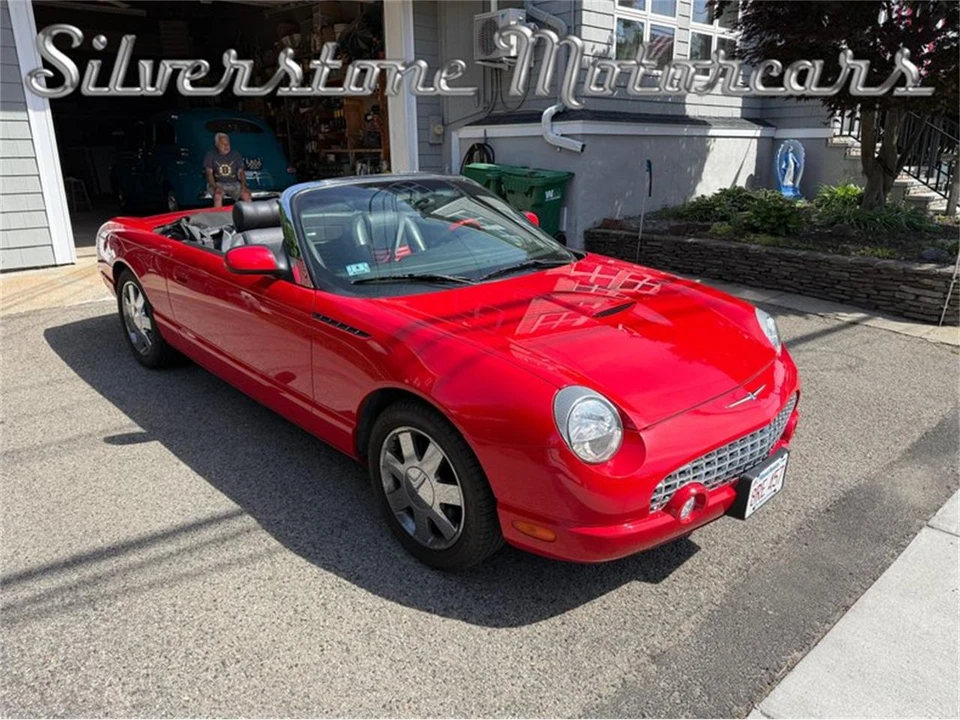 2002 Ford Thunderbird 11th Gen - Image 16 of 31