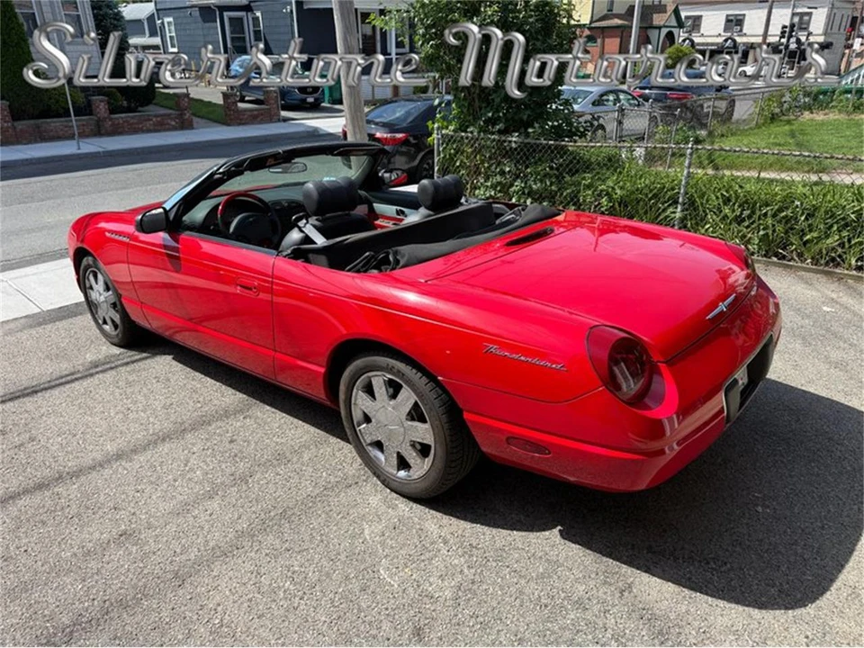 2002 Ford Thunderbird 11th Gen - Image 24 of 31