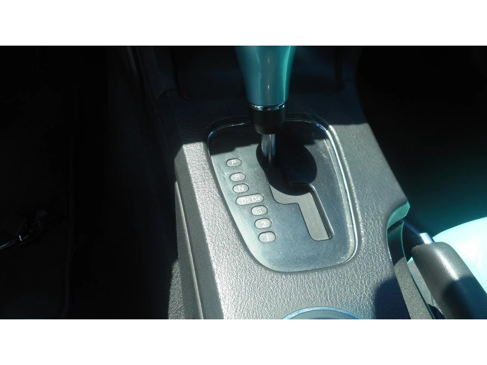 2002 Ford Thunderbird 11th Gen - Image 9 of 17