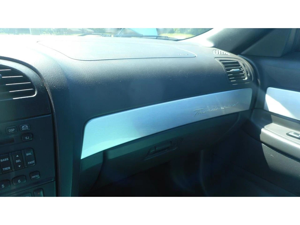 2002 Ford Thunderbird 11th Gen - Image 8 of 17