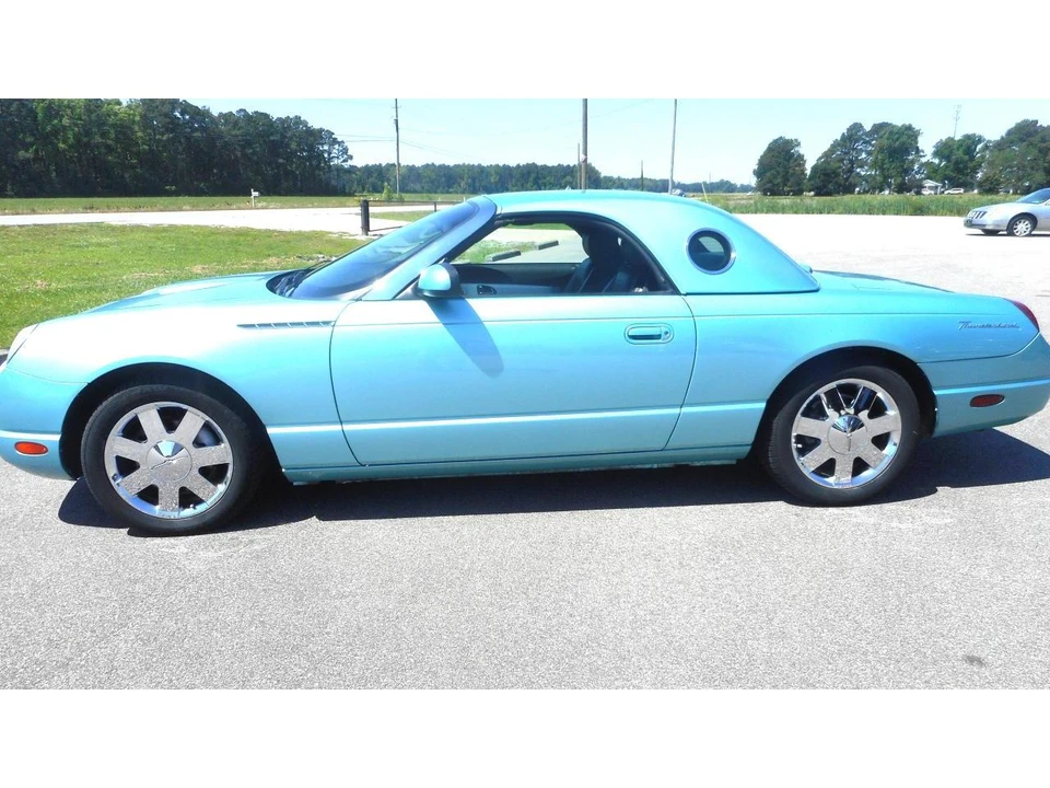 2002 Ford Thunderbird 11th Gen - Image 4 of 17