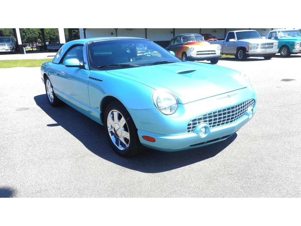 2002 Ford Thunderbird 11th Gen - Image 3 of 17
