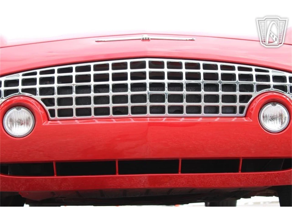 2002 Ford Thunderbird 11th Gen - Image 21 of 31