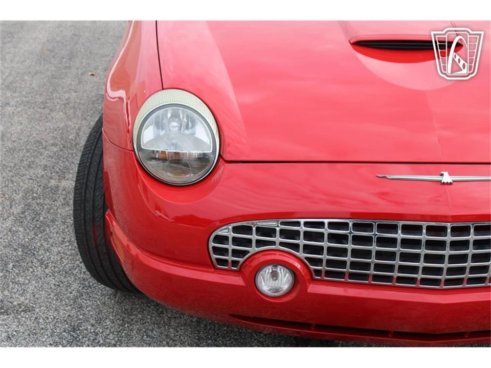2002 Ford Thunderbird 11th Gen - Image 22 of 31