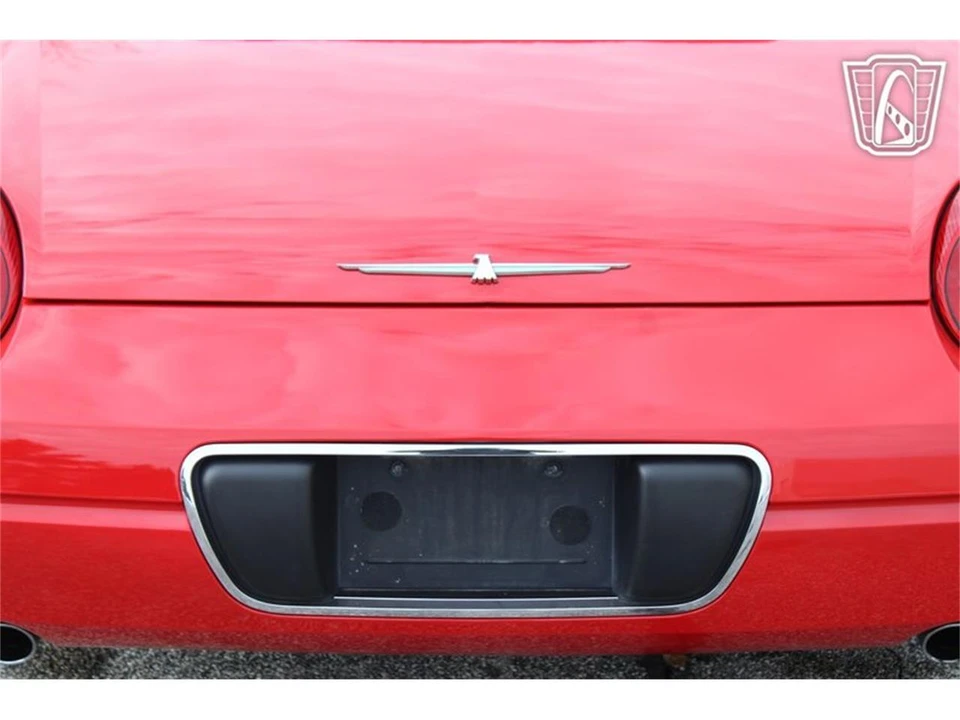 2002 Ford Thunderbird 11th Gen - Image 28 of 31
