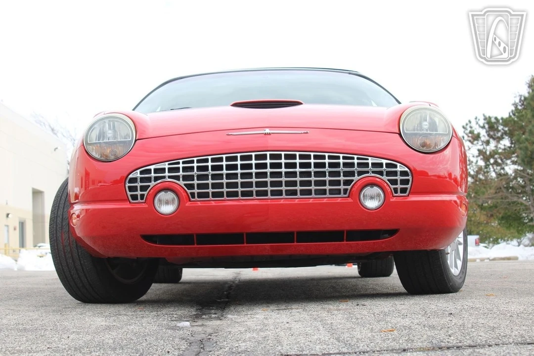 2002 Ford Thunderbird 11th Gen - Image 19 of 21