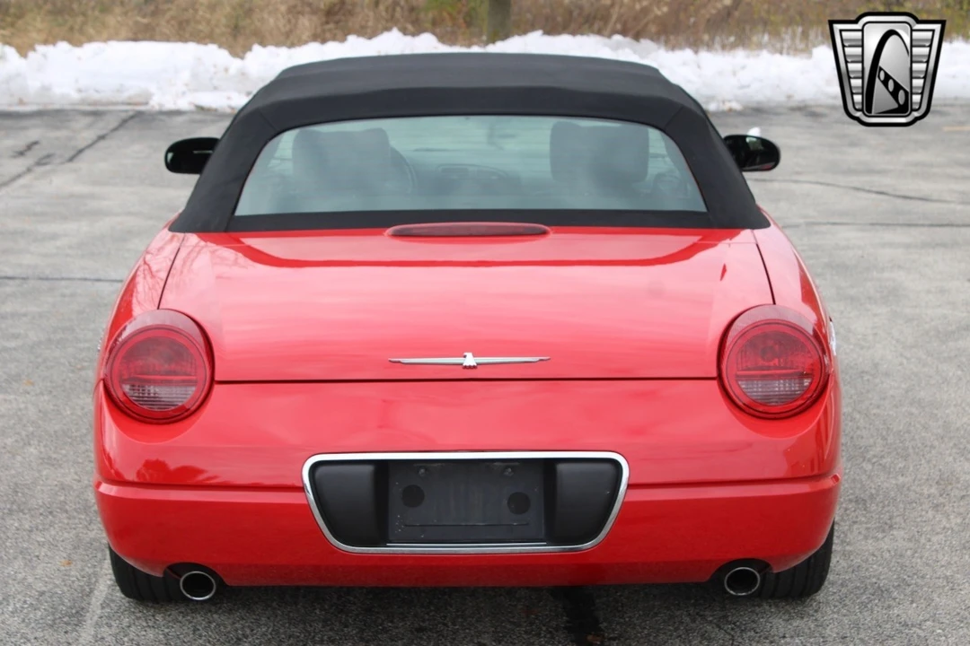 2002 Ford Thunderbird 10th Gen - Image 7 of 12