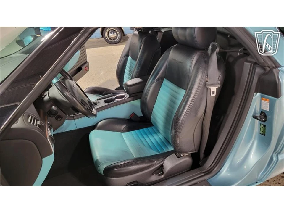 2002 Ford Thunderbird 11th Gen - Image 14 of 31
