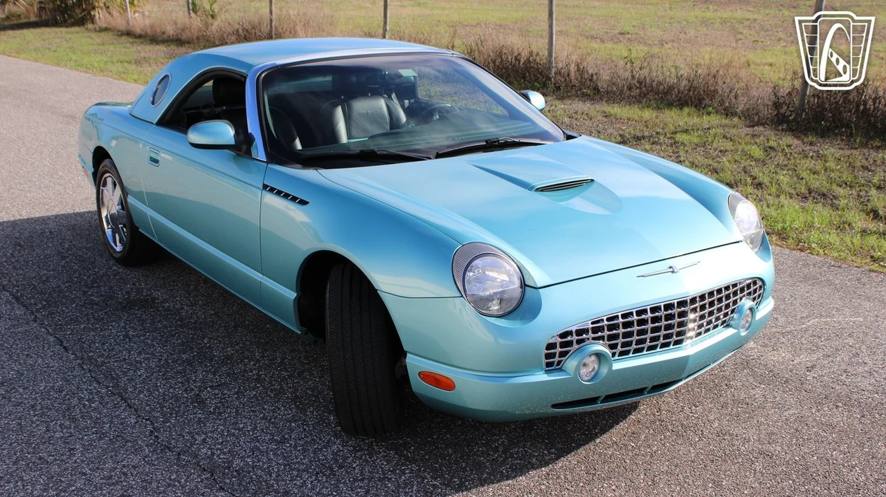 2002 Ford Thunderbird 11th Gen - Image 7 of 12
