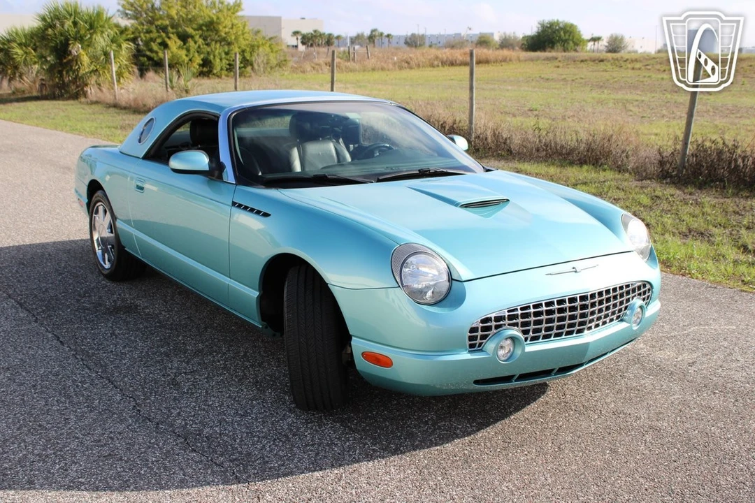 2002 Ford Thunderbird 11th Gen - Image 6 of 12