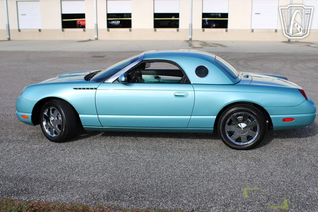 2002 Ford Thunderbird 11th Gen - Image 5 of 12