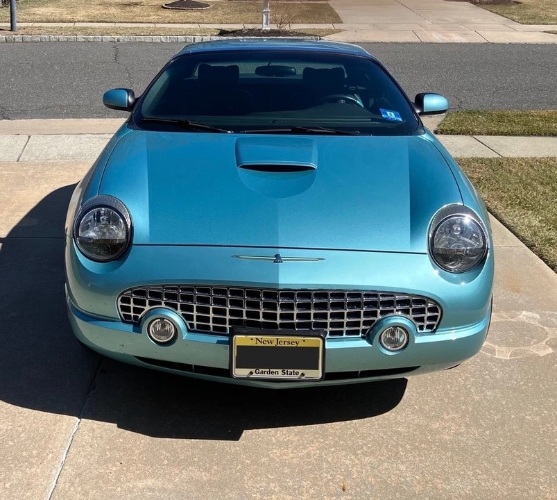 2002 Ford Thunderbird 11th Gen - Image 10 of 28