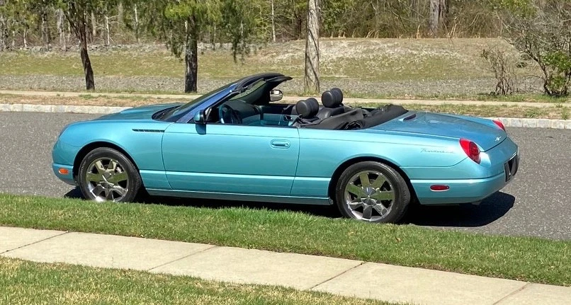 2002 Ford Thunderbird 11th Gen - Image 25 of 28