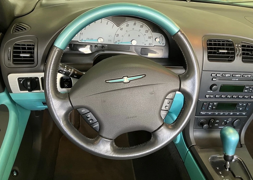2002 Ford Thunderbird 11th Gen - Image 5 of 28