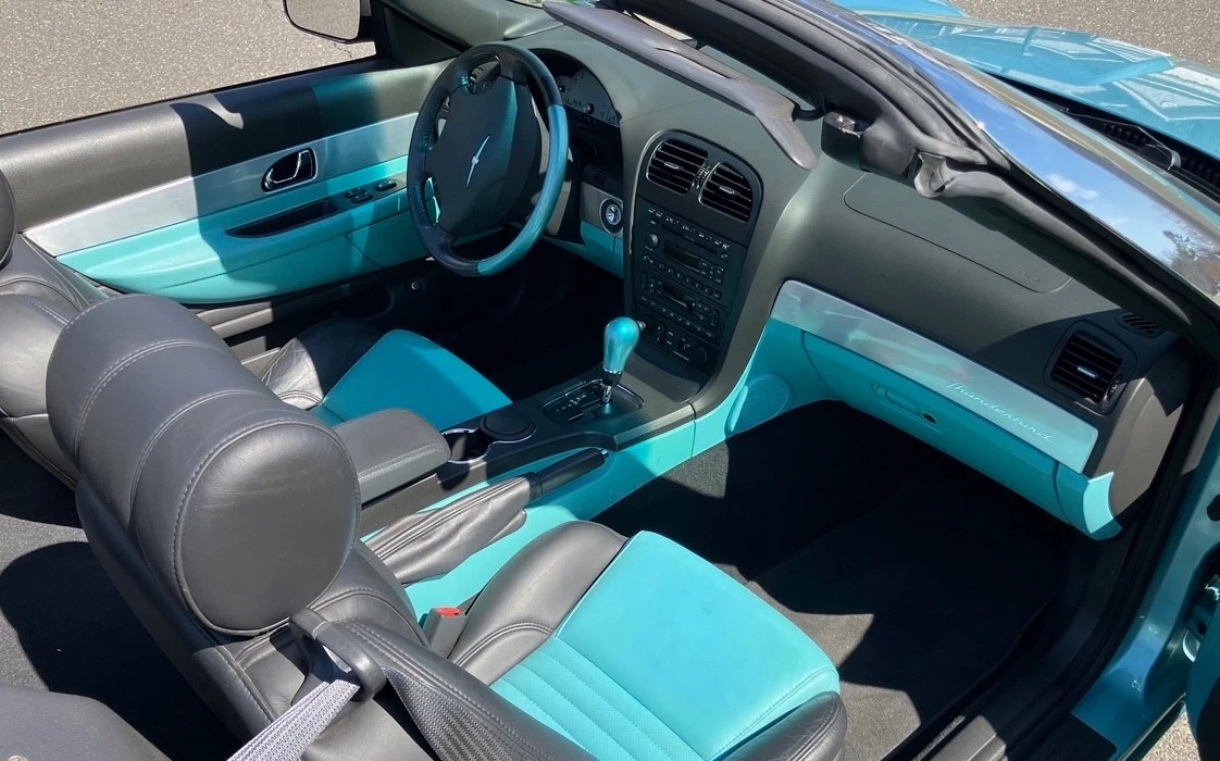 2002 Ford Thunderbird 11th Gen - Image 19 of 28
