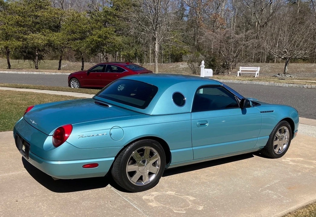 2002 Ford Thunderbird 11th Gen - Image 3 of 28