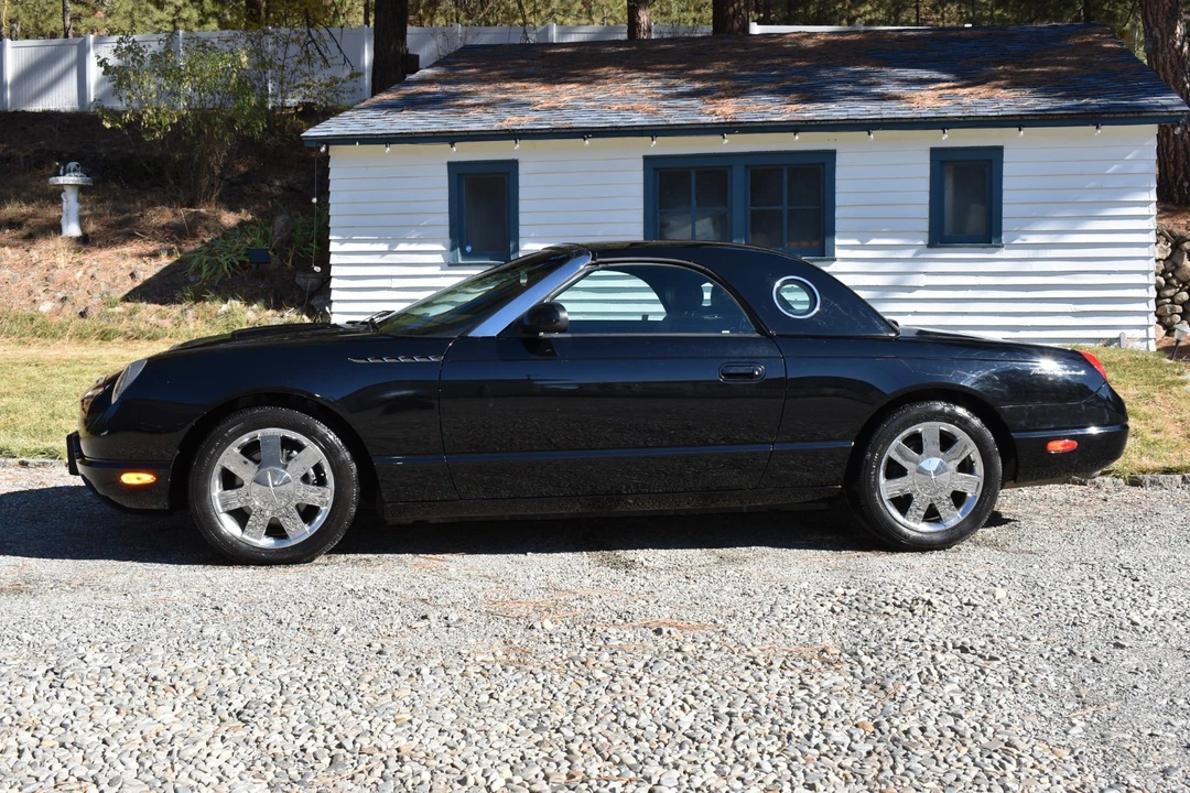 2002 Ford Thunderbird 10th Gen - Image 3 of 21