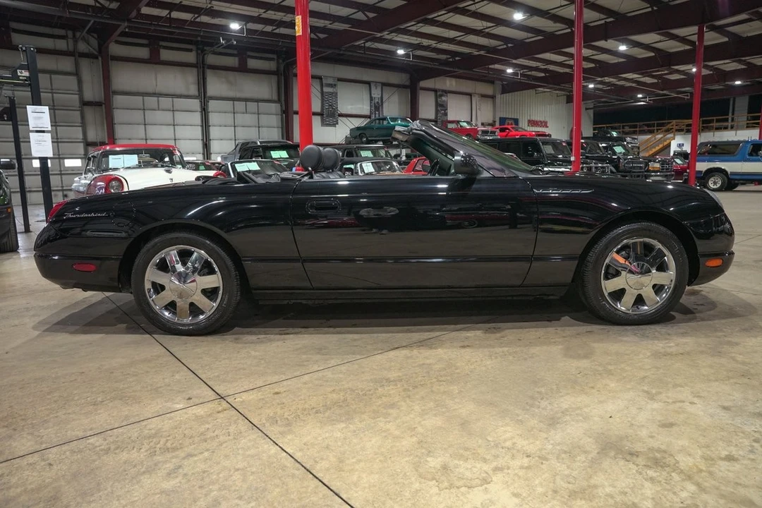 2002 Ford Thunderbird 11th Gen - Image 10 of 31