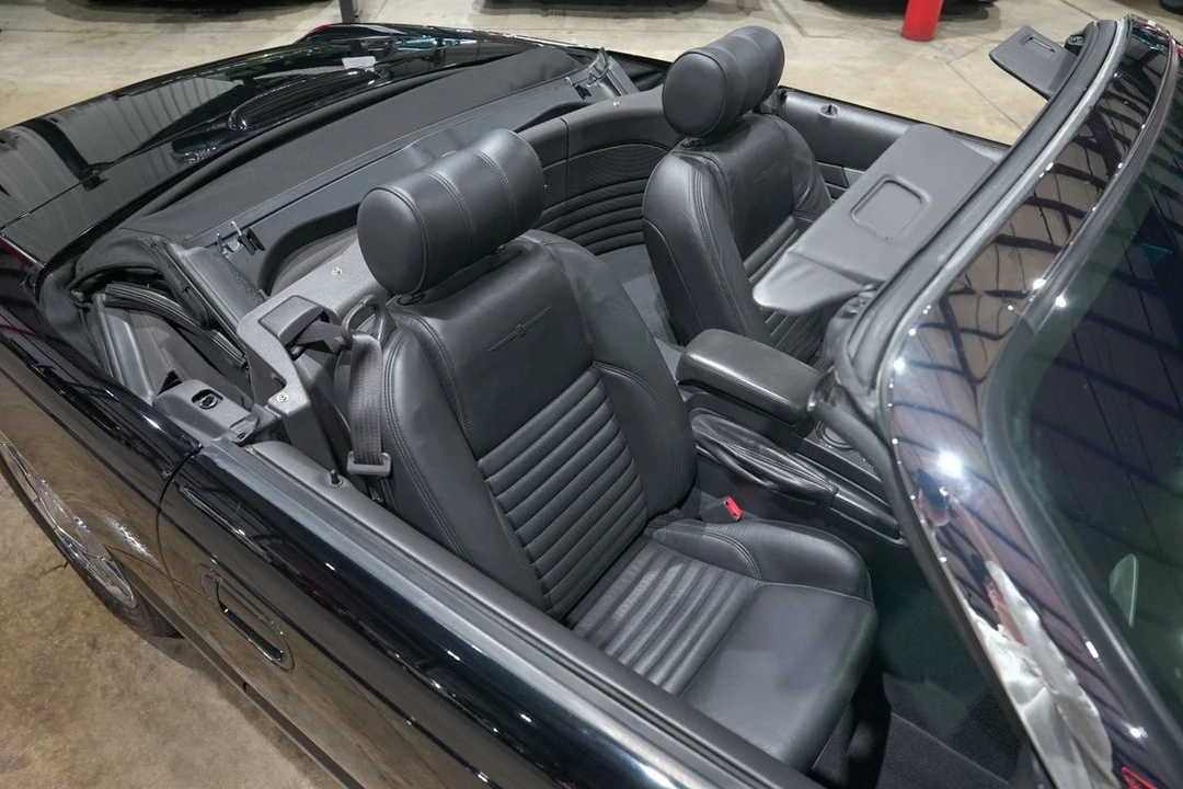 2002 Ford Thunderbird 11th Gen - Image 18 of 31