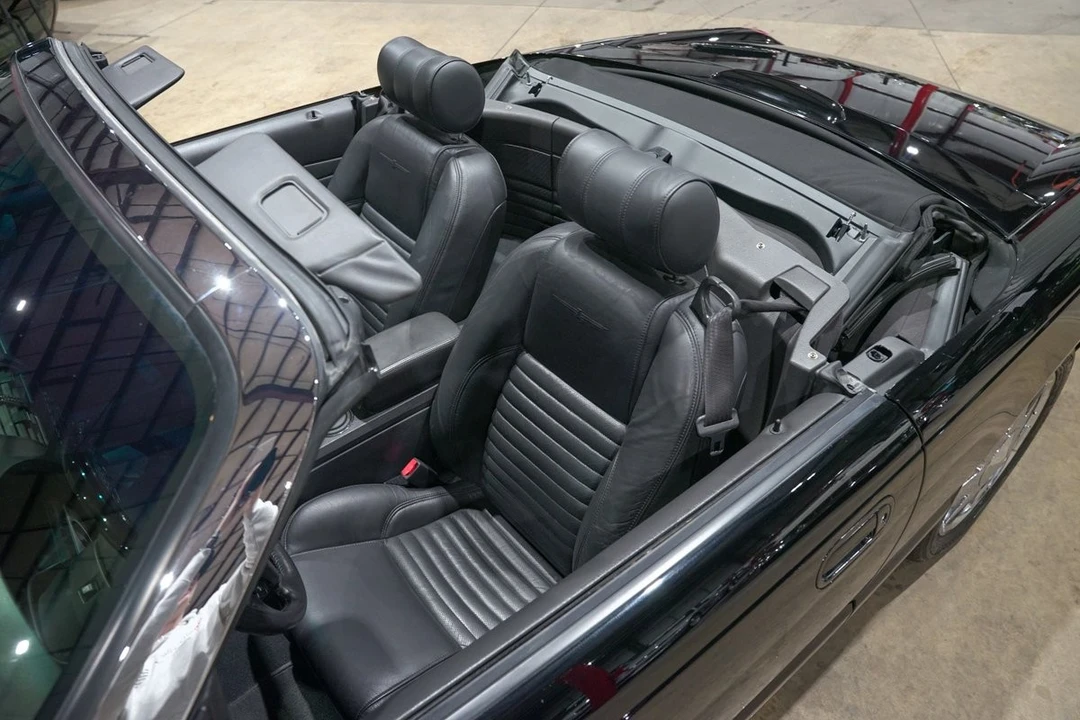 2002 Ford Thunderbird 11th Gen - Image 19 of 31