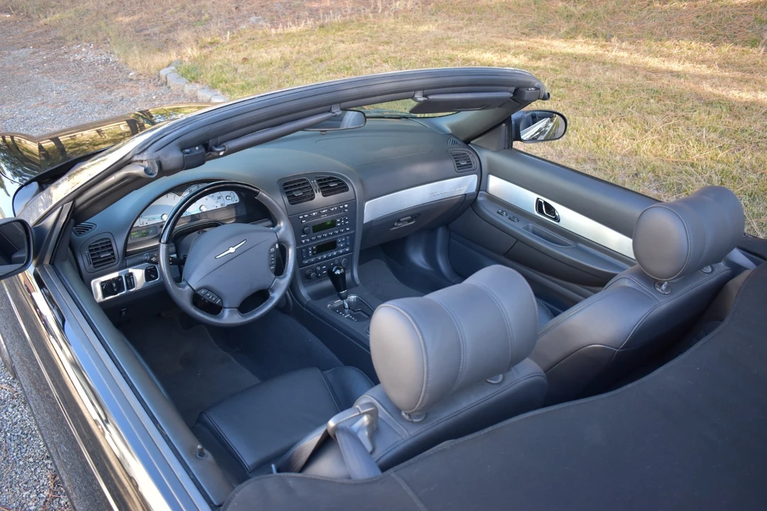 2002 Ford Thunderbird 10th Gen - Image 12 of 21