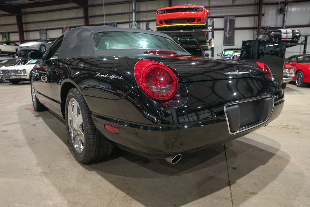 2002 Ford Thunderbird 11th Gen - Image 22 of 31