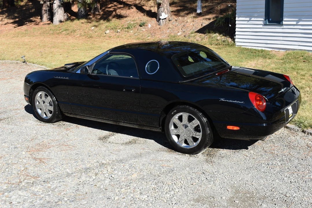 2002 Ford Thunderbird 11th Gen - Image 3 of 21