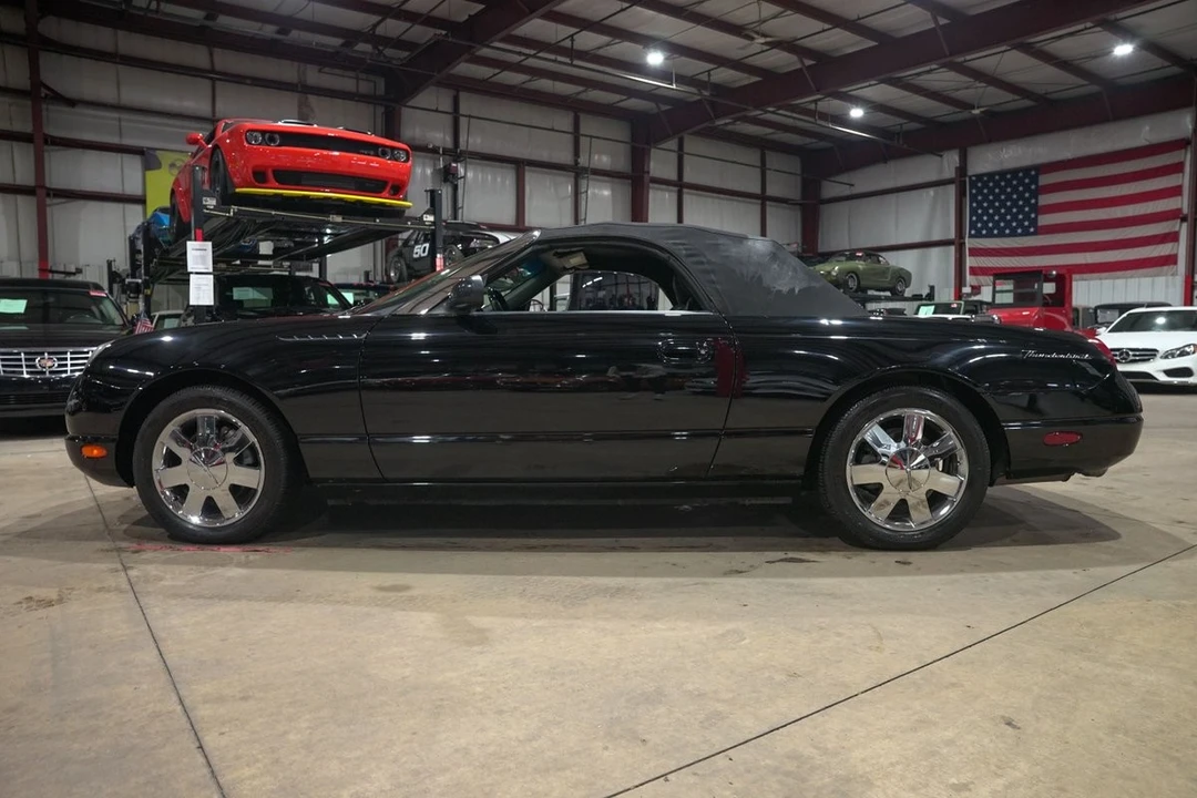 2002 Ford Thunderbird 11th Gen - Image 21 of 31