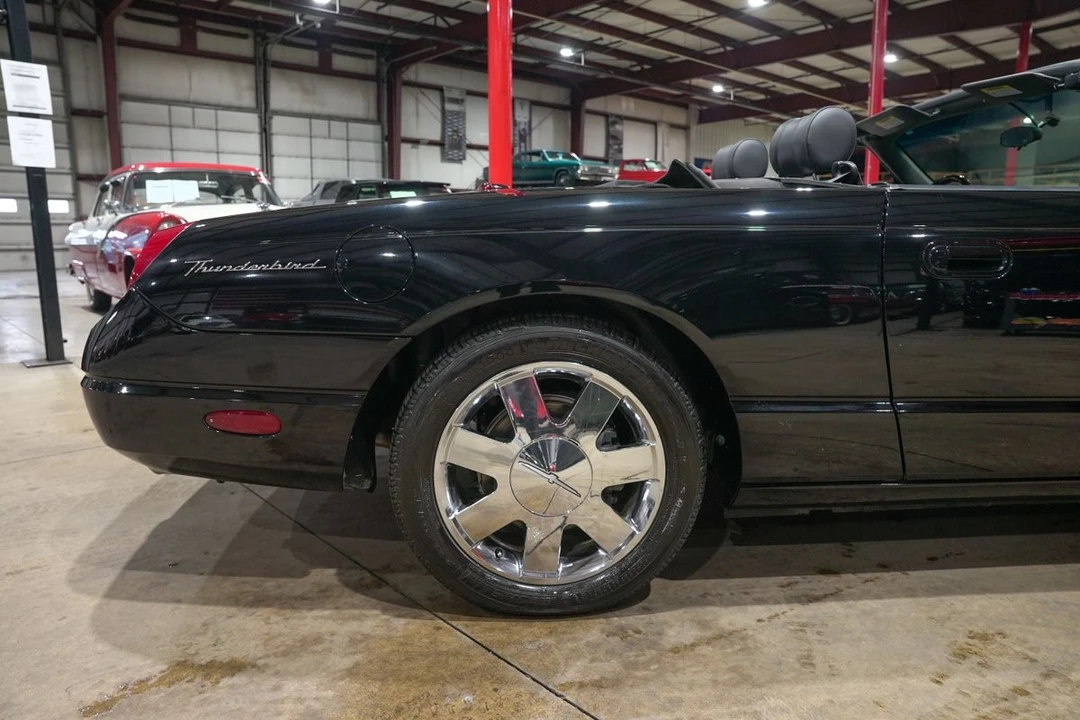 2002 Ford Thunderbird 11th Gen - Image 9 of 31