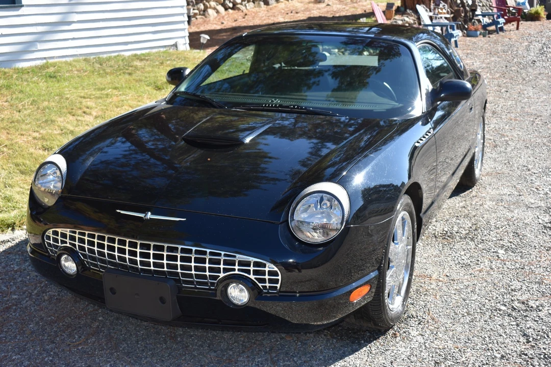 2002 Ford Thunderbird 10th Gen - Image 5 of 21